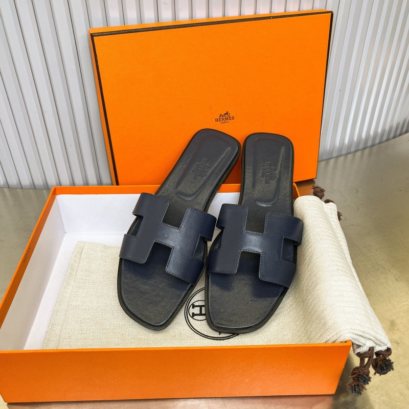 H**mes slippers